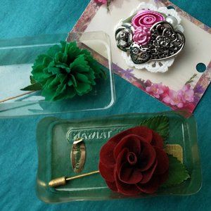 2/15$ Lot of 3 stickpin / brooch floral fabric flower